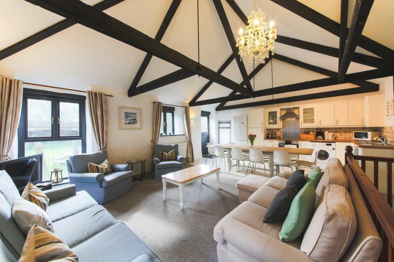 Goonwinnow Farm Cottages Newquay  Exterior photo